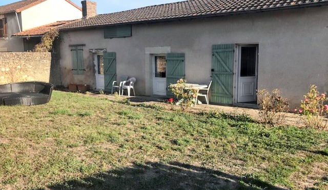 Homerez - House in Mouterre-Silly