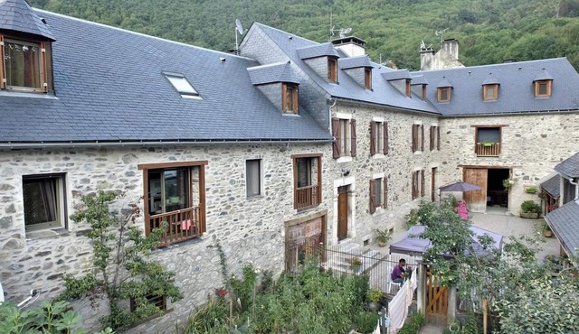 Homerez - House in Guchan, mountain view