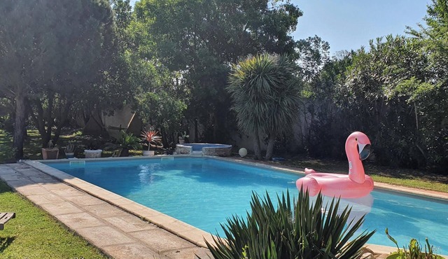 Homerez - House in Narbonne with pool