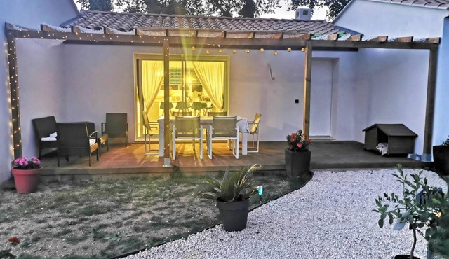Homerez - House in Néoules with private pool