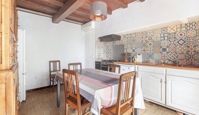 Homerez - House in Puycelsi, garden