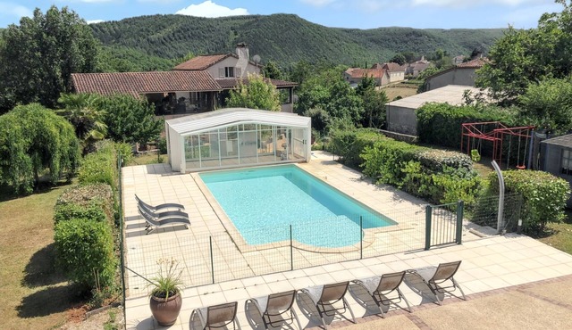 Homerez - House in Saint-Géry + Pool