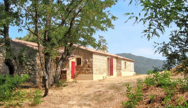 Homerez - House in Sartène with Hot Tub