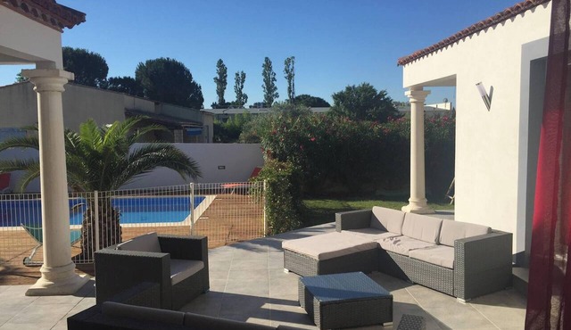 Homerez - House in Villetelle with pool