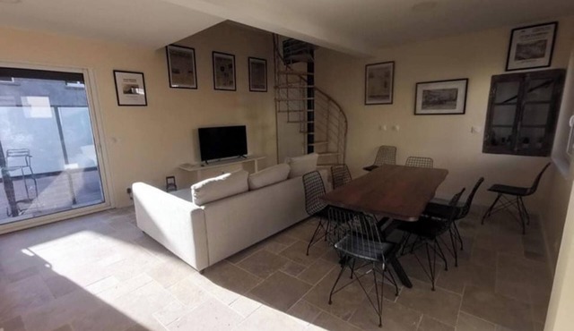 Homerez - House in Volvic, mountain view