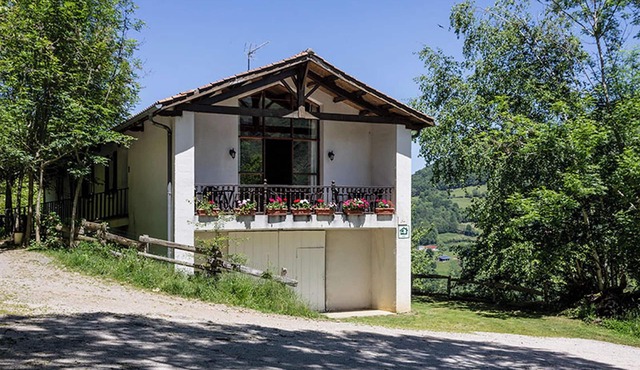 Homerez - Large house in Gaindola