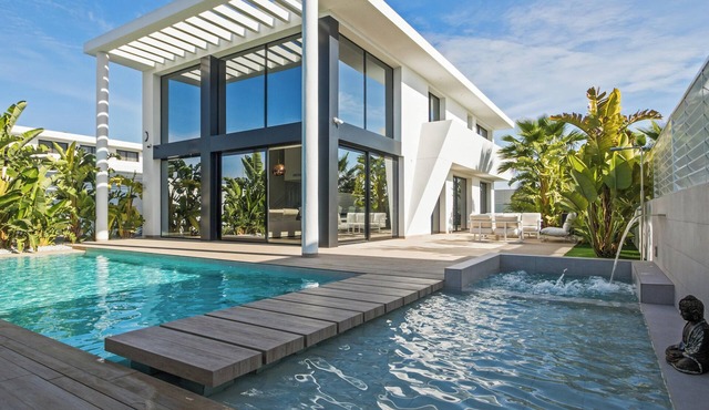 Homerez - Luxury Villa San Fulgencio + Pool