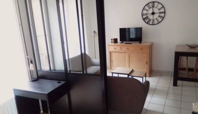 Homerez - Modern Apartment in Rodez of 46 m² with Balcony