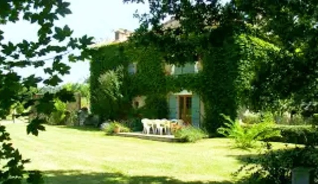 Homerez - Nice house for 6 ppl. with swimming-pool at Saint-Pierre-de-Côle