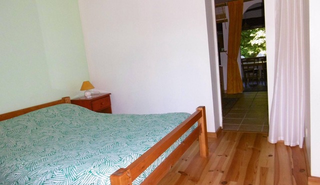 Homerez - Nice house for 7 ppl. with terrace at Fougax-et-Barrineuf