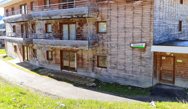 Homerez - Nice appartement 150 m away from the slopes for 6 ppl. at Chamrousse