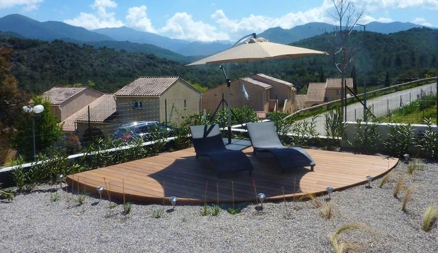 Homerez - Nice appartement for 6 ppl. with garden and terrace at Morosaglia