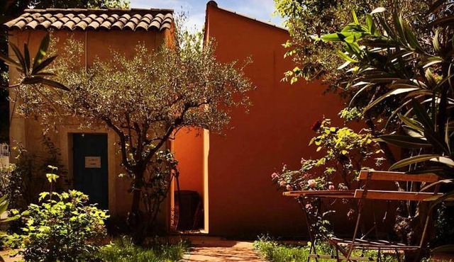 Homerez - Nice appartement for 8 ppl. with shared pool and terrace at Bollène