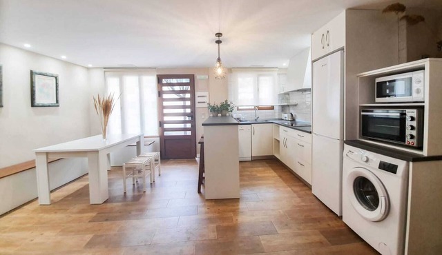 Homerez - Nice bungalow for 6 ppl. at Alcalá del Júcar