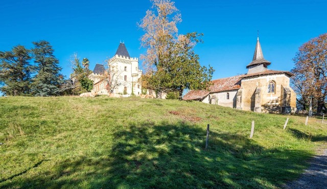 Homerez - Nice house for 4 ppl. with terrace at Monlaur-Bernet