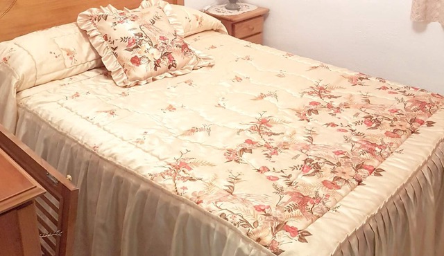 Homerez - Nice house for 4 ppl. with terrace at Cañaveras