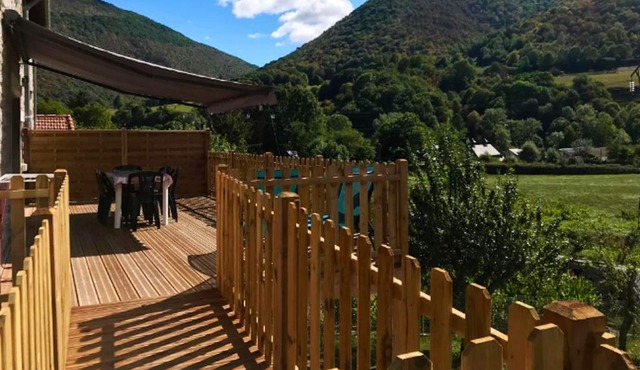 Homerez - Nice house for 8 ppl. with terrace at Hèches