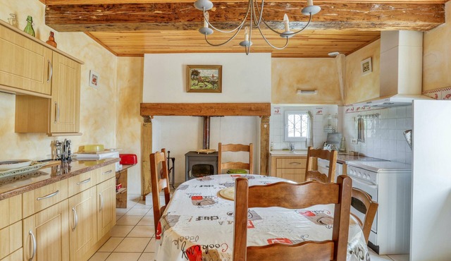 Homerez - Nice house for 4 ppl. with garden and terrace at Puycelsi