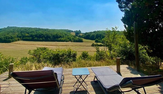 Homerez - Nice house for 2 ppl. with shared pool and terrace at Lignairolles