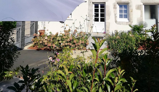 Homerez - Nice house with garden and terrace & Wifi