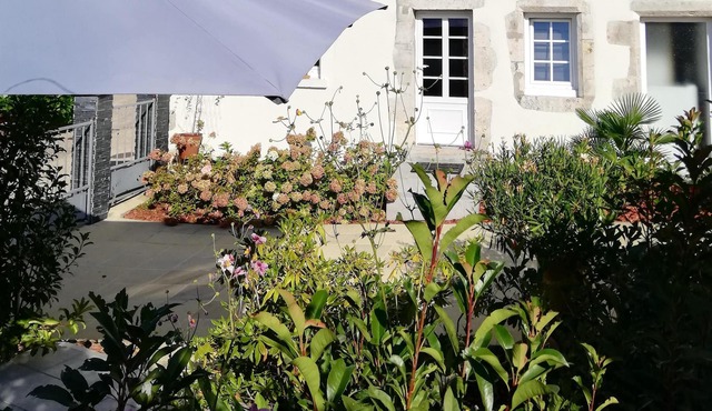 Homerez - Nice house for 4 ppl. with garden and terrace at Saint-Gondon
