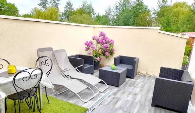 Homerez - Nice house with garden and terrace & Wifi