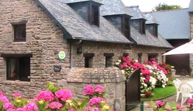 Homerez - Nice house with garden and terrace & Wifi