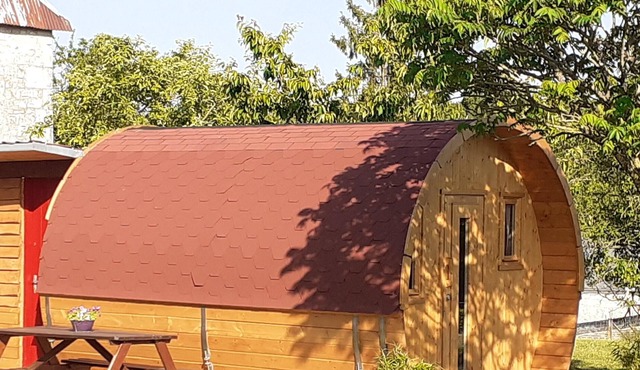 Homerez - Nice property for 2 ppl. with garden at Aubenton