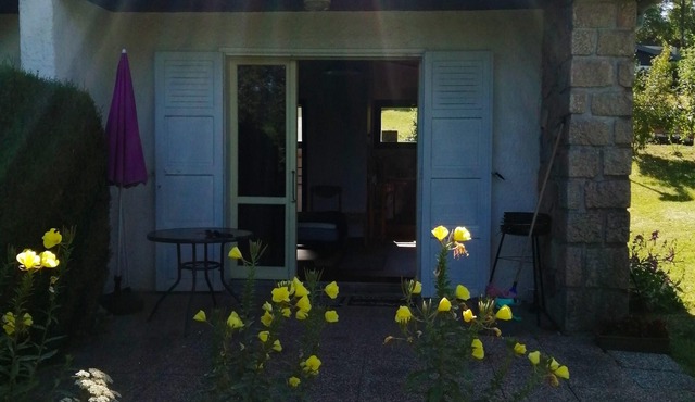 Homerez - Nice studio for 2 ppl. with terrace at Treignac