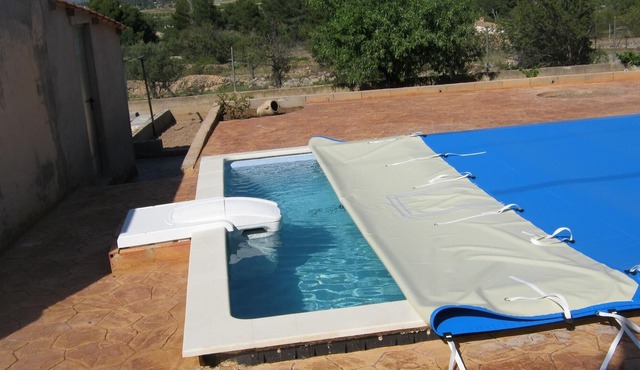 Homerez - Nice villa for 6 ppl. with swimming-pool at Liria