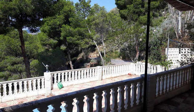 Homerez - Picturesque Villa in Chulilla with Private Pool