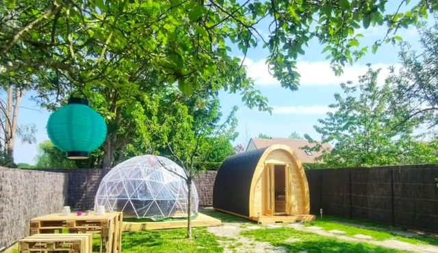 Homerez - Property for 4 ppl. with jacuzzi and spa at Pruniers-en-Sologne