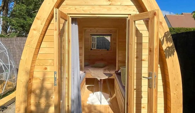 Homerez - Property for 2 ppl. with jacuzzi and spa at Pruniers-en-Sologne