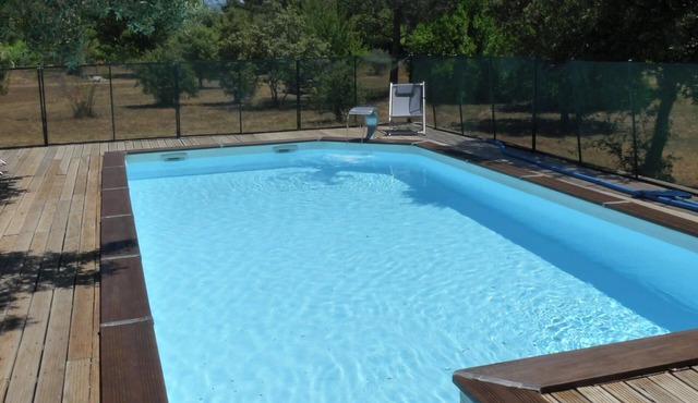Homerez - Spacious Villa in Flassans-sur-Issole with Private Pool