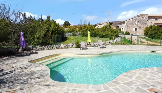 Homerez - Spacious house in Simaine La Rotonde