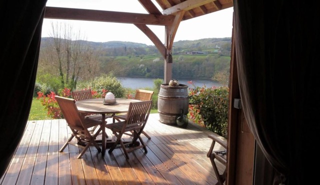 Homerez - Spacious chalet for 8 ppl. with terrace at Marigny-l'Église