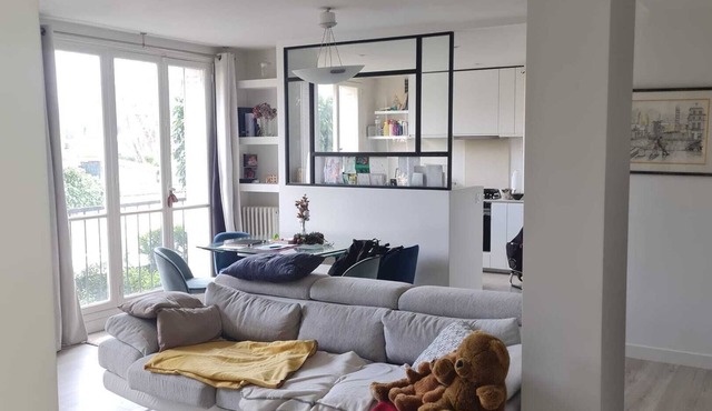 Homerez - Spacious apartment near Chatou with fenced garden