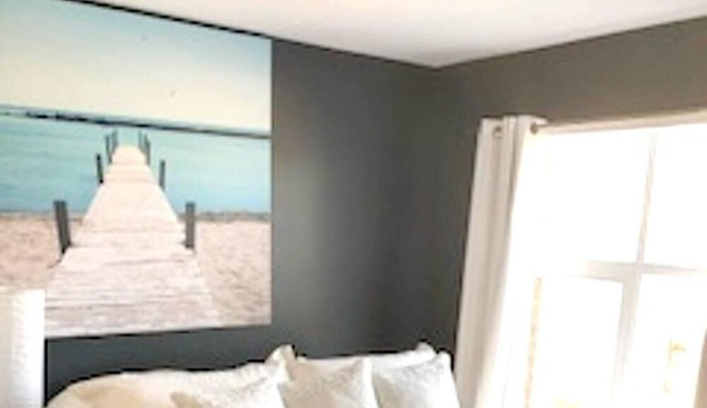 Homerez - Spacious appartement for 3 ppl. with terrace and balcony at Brossard