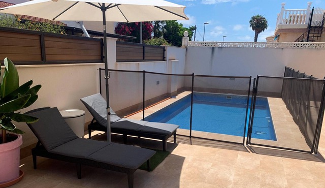 Homerez - Spacious house 1 km away from the beach for 6 ppl. with swimming-pool