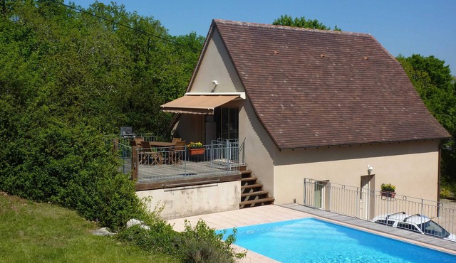 Homerez - Spacious House in Loubressac with Private Pool