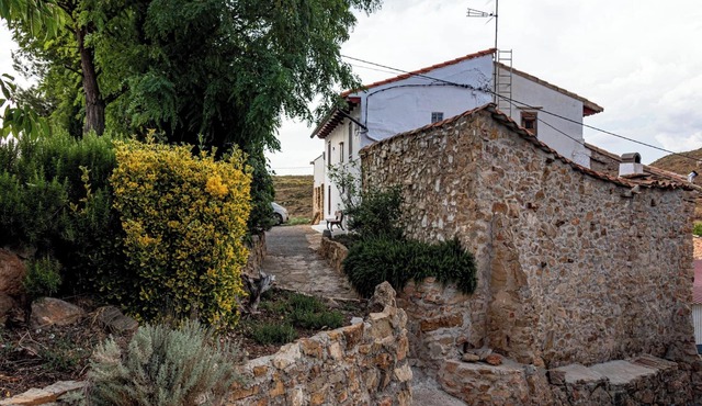 Homerez - Spacious house in Albentosa with mountain view