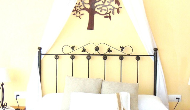 Homerez - Spacious house for 6 ppl. with terrace at Mingorría