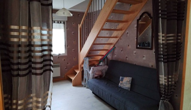 Homerez - Spacious house in Villeloup with garden of 150 m²