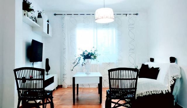 Homerez - Spacious house in Almagro with garden and 3 bedrooms