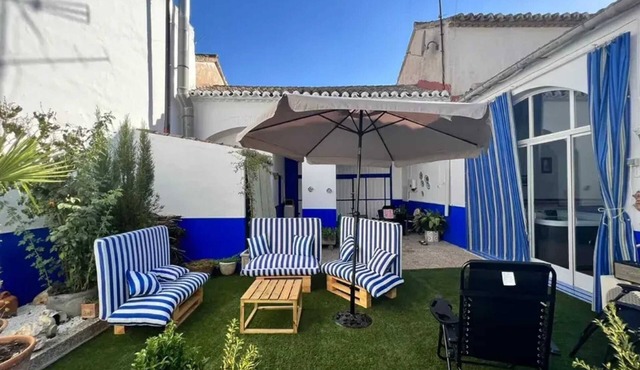 Homerez - Spacious House with Private Pool in Camuñas
