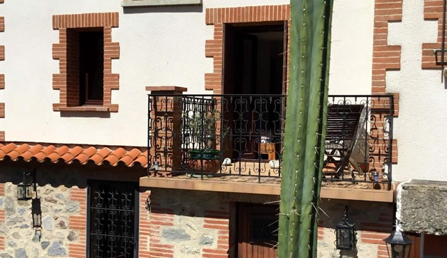 Homerez - Spacious house for 7 ppl. with garden and terrace at Céret