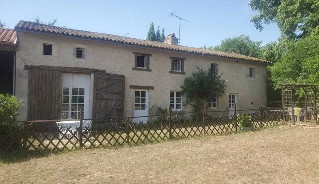 Homerez - Spacious house near riding school