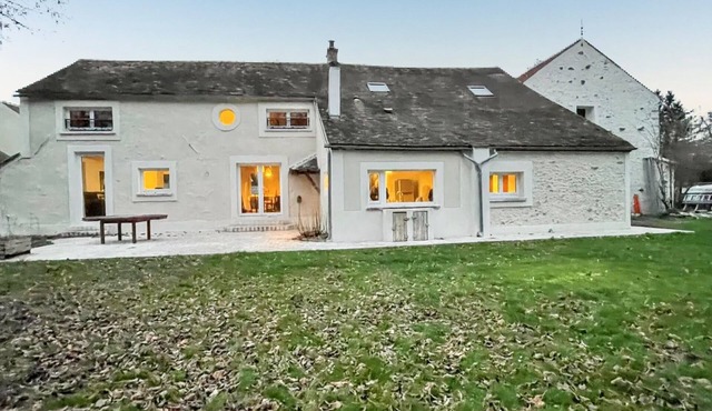 Homerez - Spacious house with sauna in Héricy of 230 m²