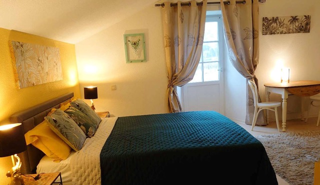 Homerez - Studio for 2 ppl. with shared pool, garden and terrace at Duravel