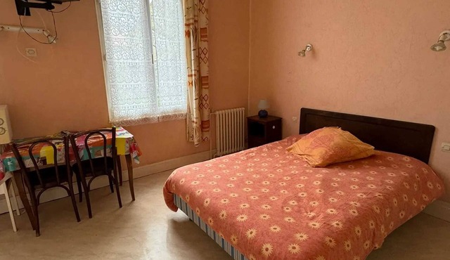 Homerez - Studio in Néris-les-Bains